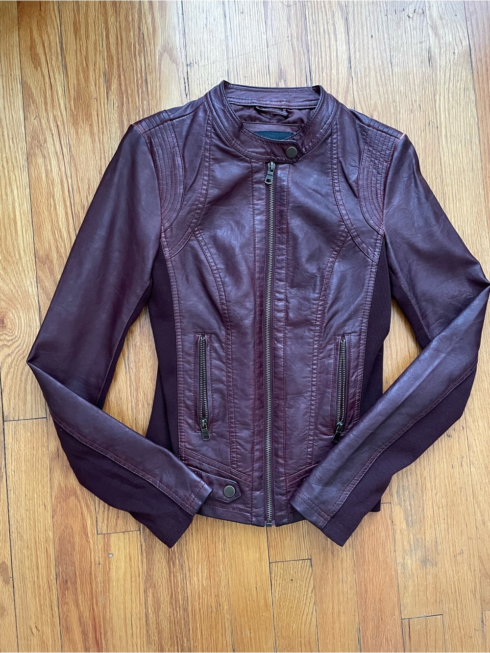 NWOT**Maurices Jacket Womens  Faux Leather Moto Burgundy Zip Pockets XS
